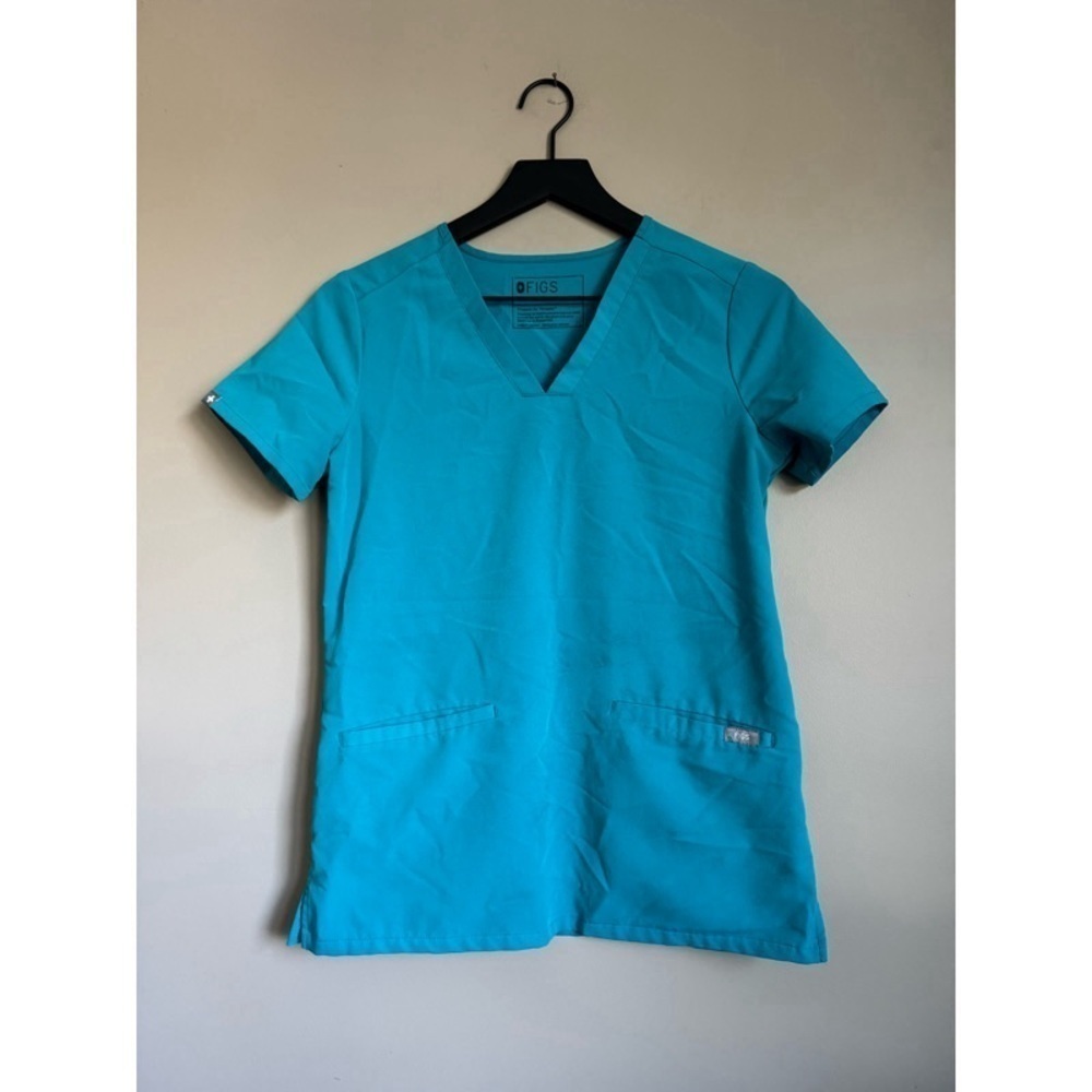 FIGS Casma Three-Pocket Scrub Top in Teal